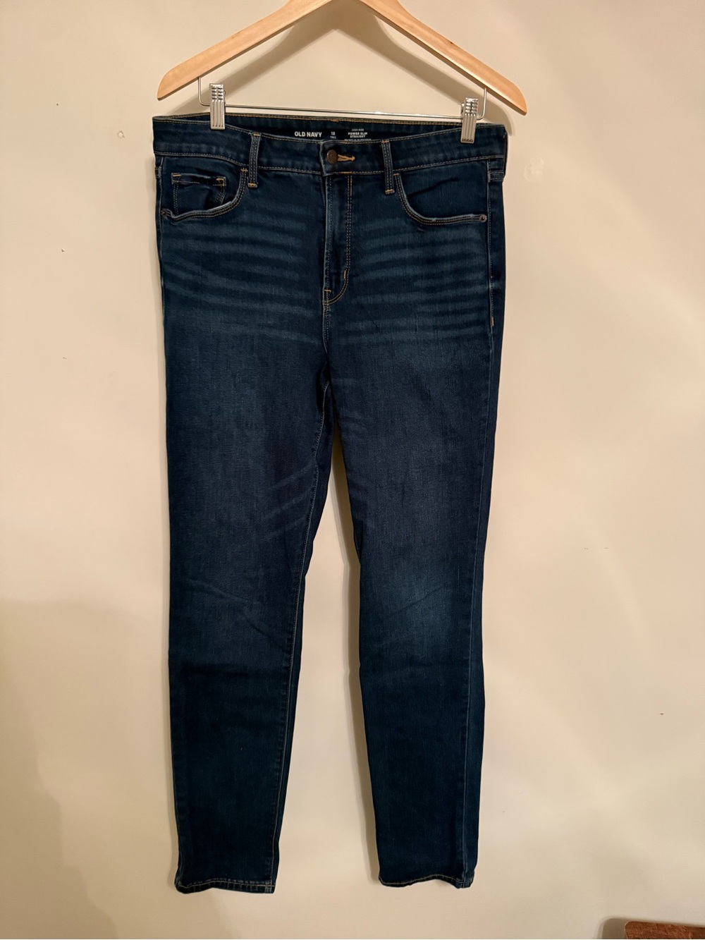 Old Navy -  Dark Indigo Straight Leg Jeans🧵
